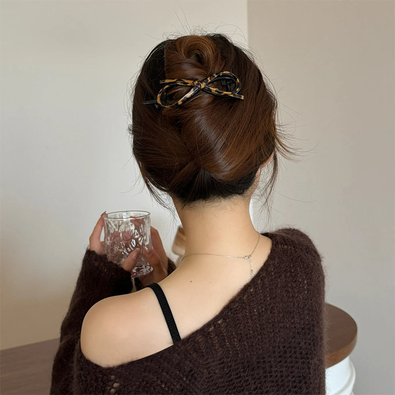 TwistBow Hair Clip