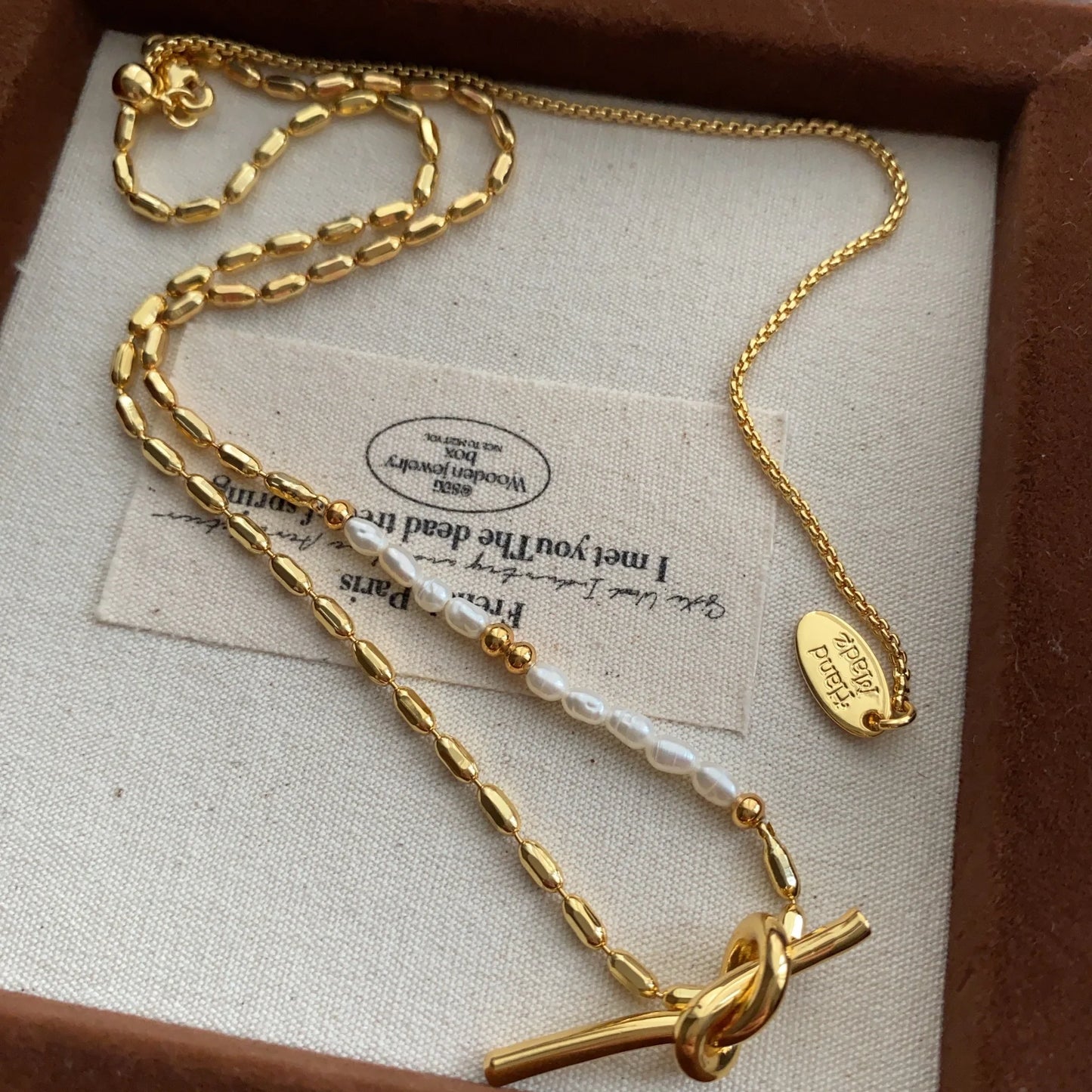 Eterna Knot Necklace