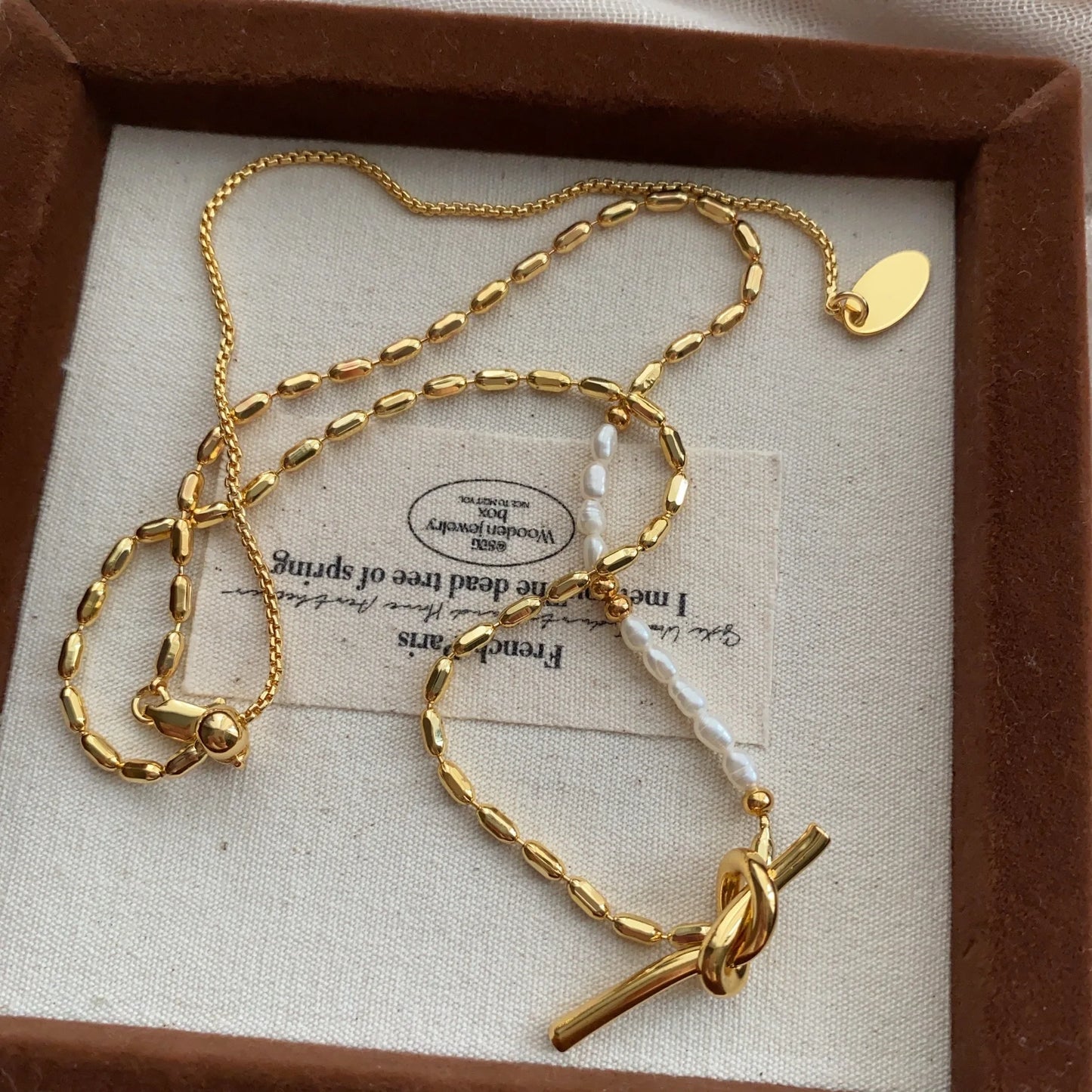 Eterna Knot Necklace