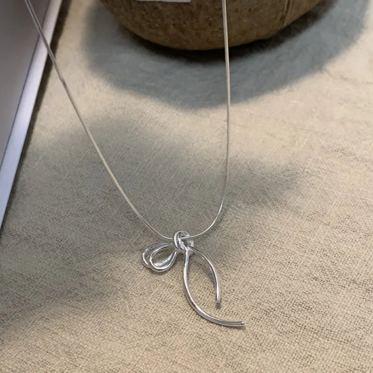 Silver Knot Essence Necklace